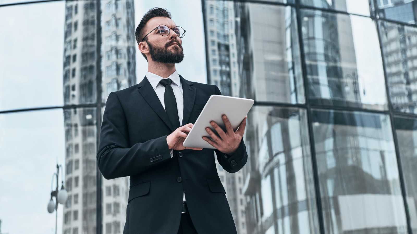 Should I Sell My Business? 6 Things To Consider